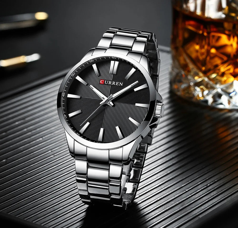 CURREN Men’s Watch – Luxury model, water-resistant, military style, stainless steel – Sports wristwatch (ref. 8322)
