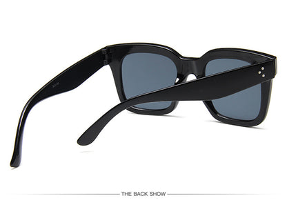 2026 Sunglasses Lady Flat Top Eyewear Lunette Femme Women Luxury Brand Sunglasses Women Rivet Sun Glasse UV400