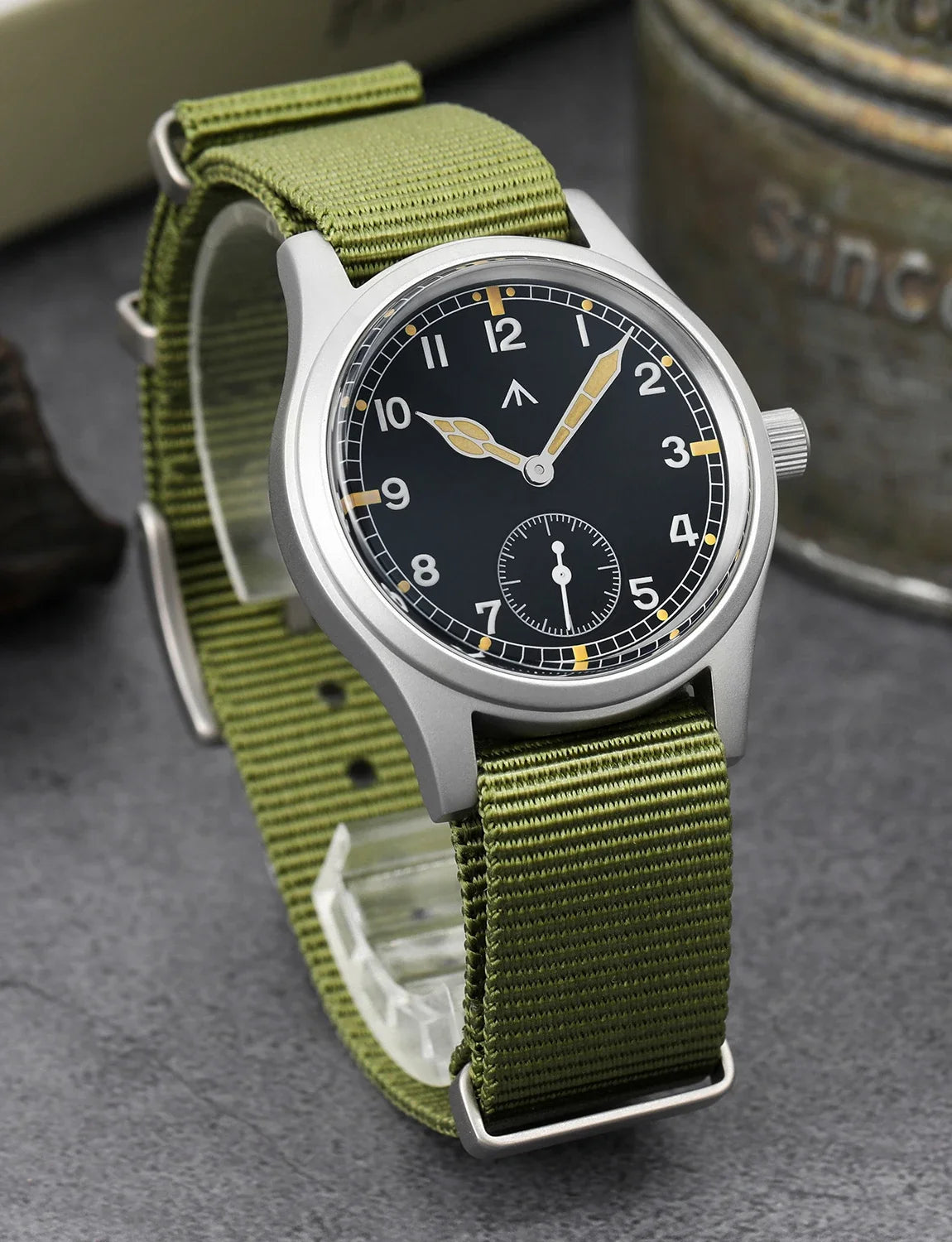 Militado D12 Quartz Watch Men VD78 Movement Domed Sapphire Crystal V2 Clear AR Coating Wristwatch 10Bar Water Resistance Watch