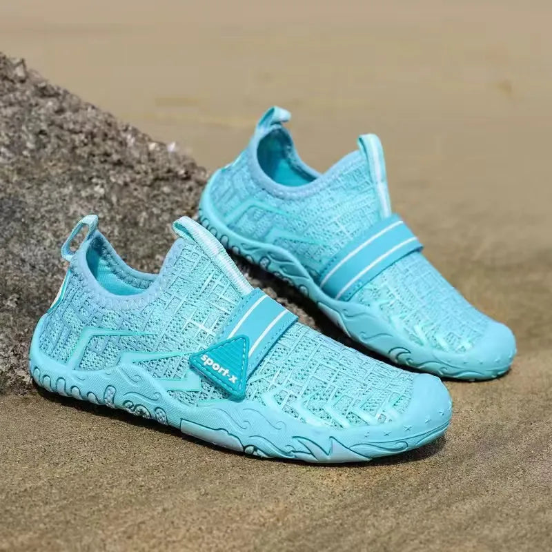 Neue schnelle Strand- und Tauchschuhe für Kinder, Jungen und Mädchen, Qianjiang Schwimmschuhe, Indoor-Fitness-Bodenschuhe, Badeschuhe 29-38#
