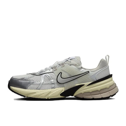 Παπούτσια τρεξίματος Nike V2K Run Retro Άνετη απορρόφηση κραδασμών και ανθεκτική κατασκευή Unisex, καθημερινό casual στυλ HQ1678-200
