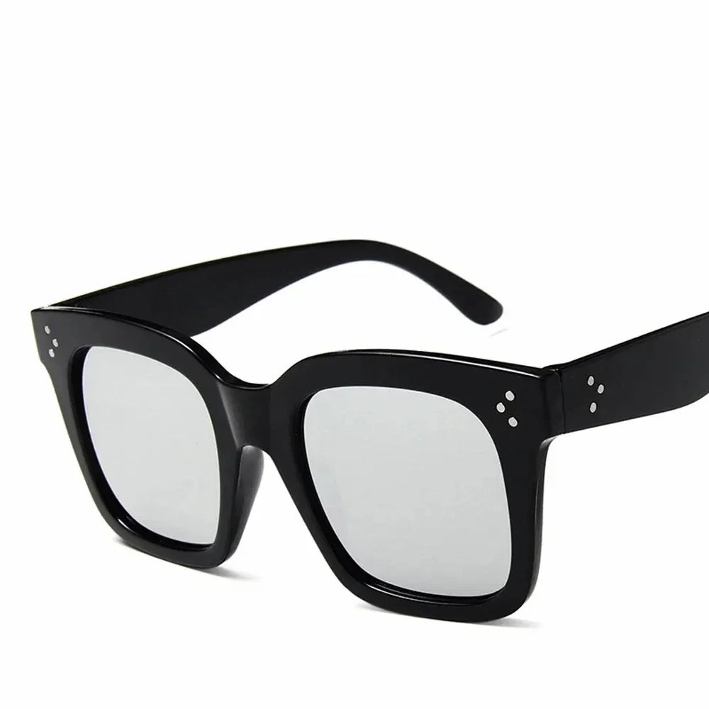 2026 Sunglasses Lady Flat Top Eyewear Lunette Femme Women Luxury Brand Sunglasses Women Rivet Sun Glasse UV400