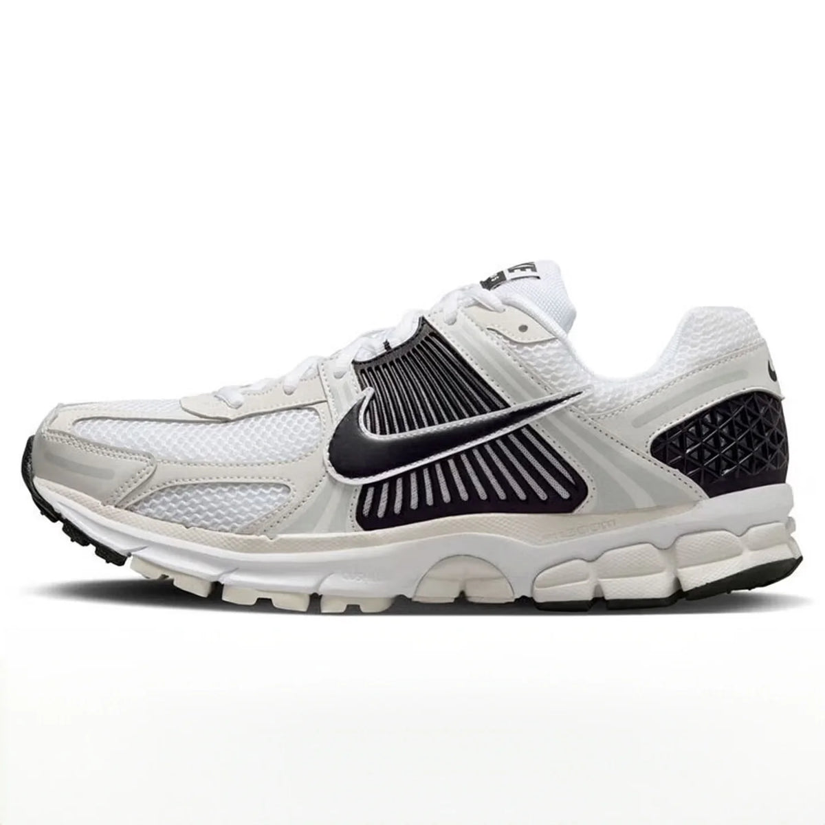 Nike Zoom Vomero 5 Yankees tekaški copati za moške in ženske – lahka, odzivna blaženje za trening FJ4151-003