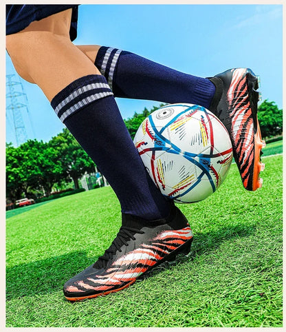 Neue Fußballschuhe für Herren, ultraleichte rutschfeste Outdoor-Sportschuhe für Erwachsene, Unisex-Fußballschuhe für Spiele, bequeme hochwertige Stollenschuhe für Rasen