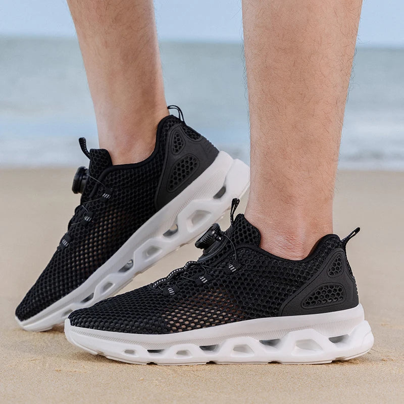Unisex sneldrogende barefoot-waterschoenen voor watersporten in de buitenlucht, riviertrekking, wandelen langs beekjes, varen; lichtgewicht met draaibare gesp