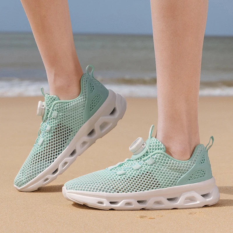 Unisex sneldrogende barefoot-waterschoenen voor watersporten in de buitenlucht, riviertrekking, wandelen langs beekjes, varen; lichtgewicht met draaibare gesp