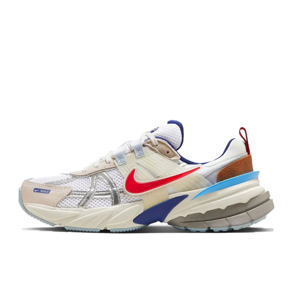 Nike V2K Run: Μαλακά, άνετα, αναπνεύσιμα παπούτσια τρεξίματος χαμηλού προφίλ, Unisex, Καφέ, HQ3445-222