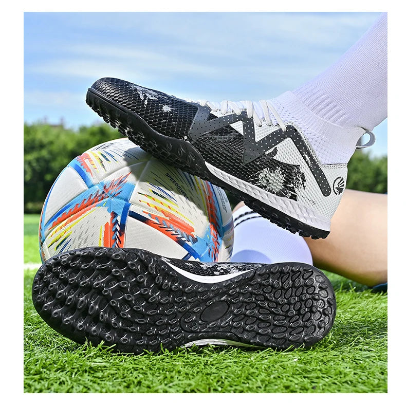 Men's New TF Football Boots Society Professional Comfortable Top Quality Male Soccer Shoes Adult Casual Ultralight Football Shoes