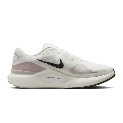 Pánske bežecké topánky Nike Structure 26 – biele/čierne. Univerzálna, odolná a priedušná podpora pre tréning a rýchle behy. IB5698-100