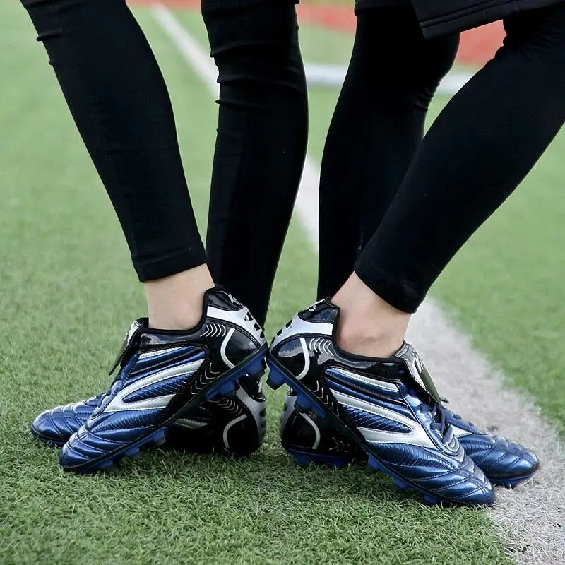 Hommes Football bottes de Football athlétique enfants chaussures de Football nouveau cuir haut mâle crampons formation Football baskets Sport