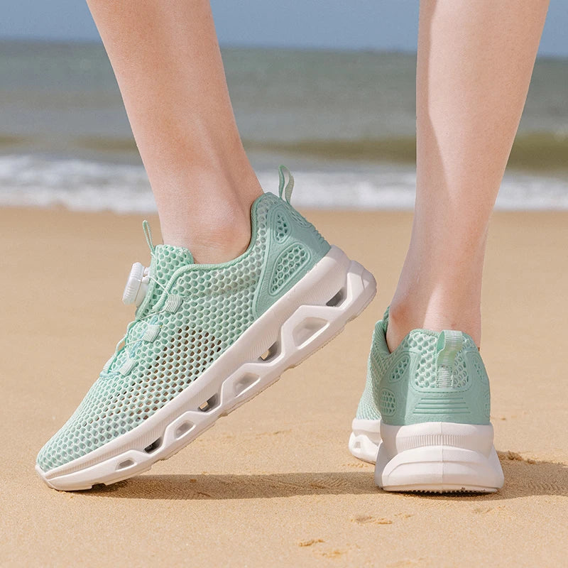Unisex sneldrogende barefoot-waterschoenen voor watersporten in de buitenlucht, riviertrekking, wandelen langs beekjes, varen; lichtgewicht met draaibare gesp