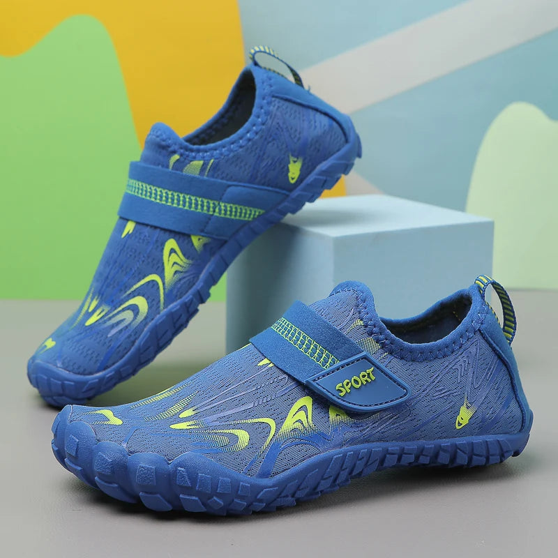 Neue schnelle Strand- und Tauchschuhe für Kinder, Jungen und Mädchen, Qianjiang Schwimmschuhe, Indoor-Fitness-Bodenschuhe, Badeschuhe 29-38#