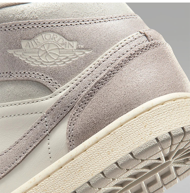 Nike Authentic JORDAN Damen-High-Top-Schnürschuhe, strapazierfähige Sport-Basketballschuhe IB7010-001