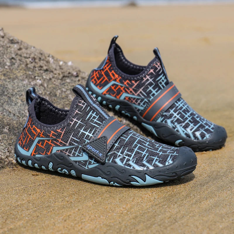 Neue schnelle Strand- und Tauchschuhe für Kinder, Jungen und Mädchen, Qianjiang Schwimmschuhe, Indoor-Fitness-Bodenschuhe, Badeschuhe 29-38#