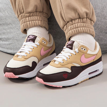 Baskets Nike Air Max 1 87 officielles et authentiques pour femme, style minimaliste, sportif et décontracté, FZ4346-200