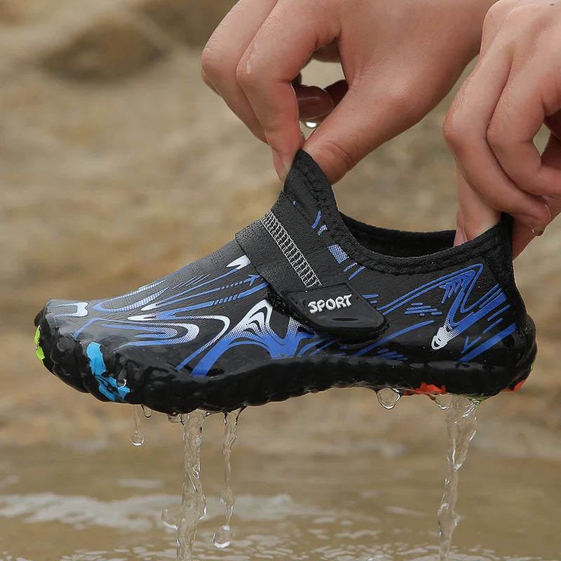 Neue schnelle Strand- und Tauchschuhe für Kinder, Jungen und Mädchen, Qianjiang Schwimmschuhe, Indoor-Fitness-Bodenschuhe, Badeschuhe 29-38#
