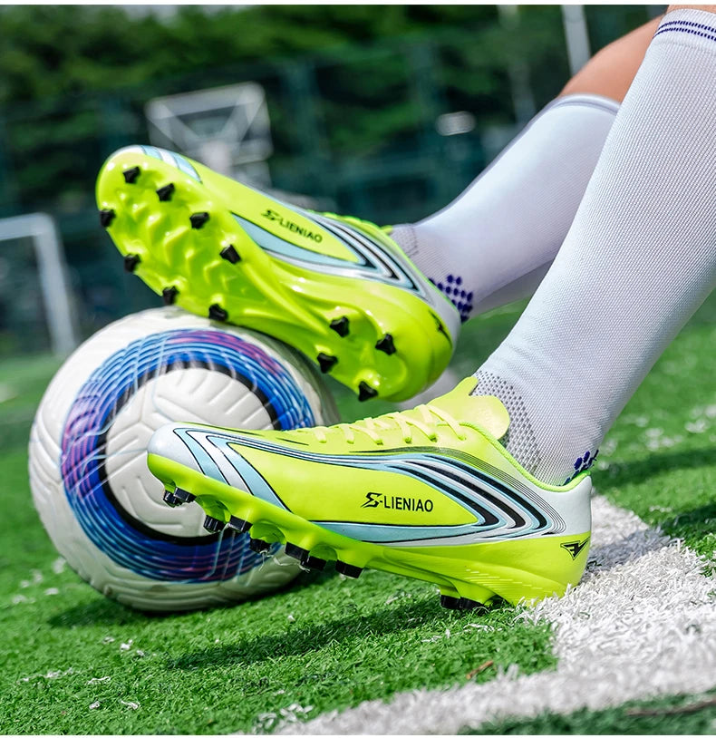 Nouvelles chaussures de football pour hommes, crampons de terrain antidérapants, chaussures de football pour l'entraînement, baskets de haute qualité, futsal, intérieur, vente chaude, extérieur