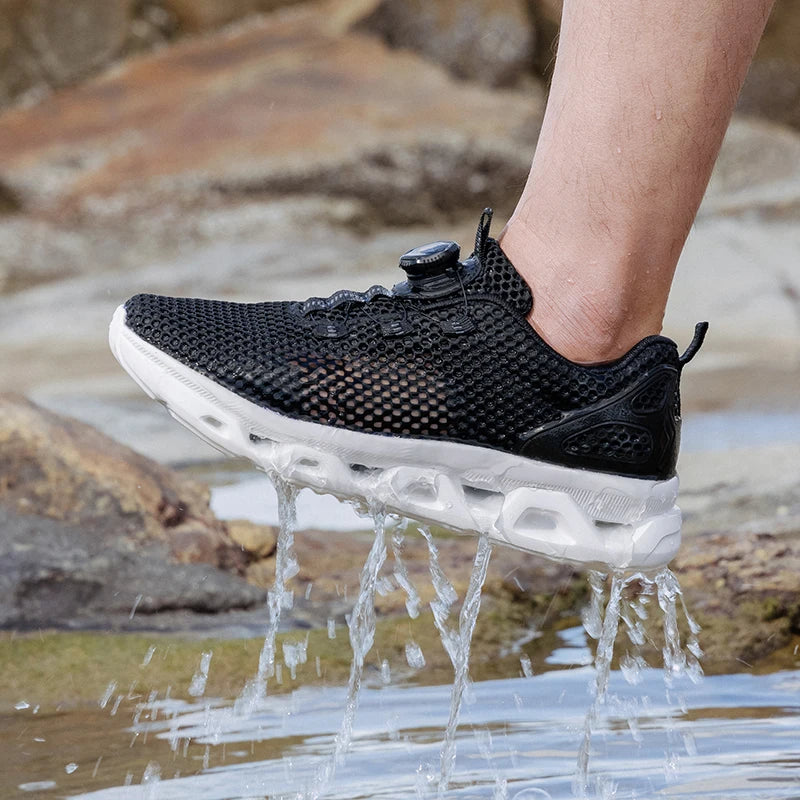 Unisex sneldrogende barefoot-waterschoenen voor watersporten in de buitenlucht, riviertrekking, wandelen langs beekjes, varen; lichtgewicht met draaibare gesp