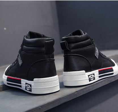 2025 New Breathable Soft Sole Men's Casual Sports Shoes Korean Fashion Student Jogging Shoes Youth Board Shoes