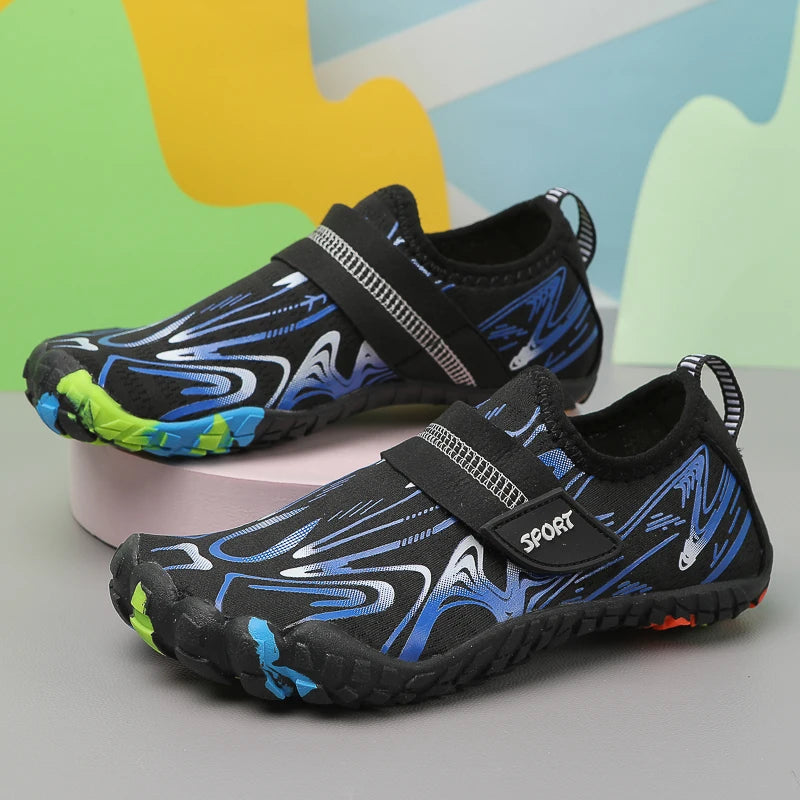 Neue schnelle Strand- und Tauchschuhe für Kinder, Jungen und Mädchen, Qianjiang Schwimmschuhe, Indoor-Fitness-Bodenschuhe, Badeschuhe 29-38#