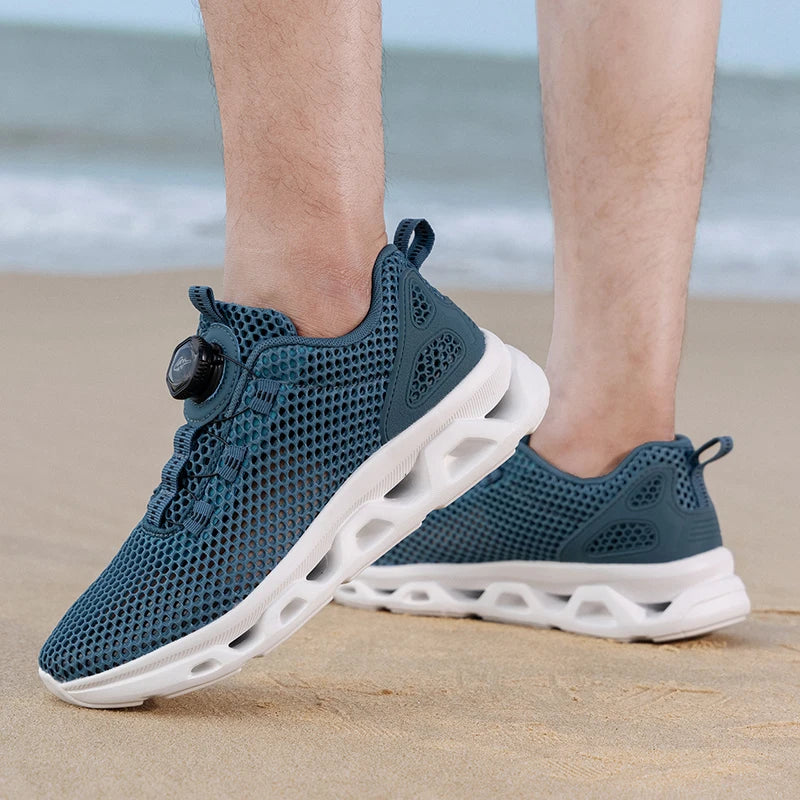 Unisex sneldrogende barefoot-waterschoenen voor watersporten in de buitenlucht, riviertrekking, wandelen langs beekjes, varen; lichtgewicht met draaibare gesp