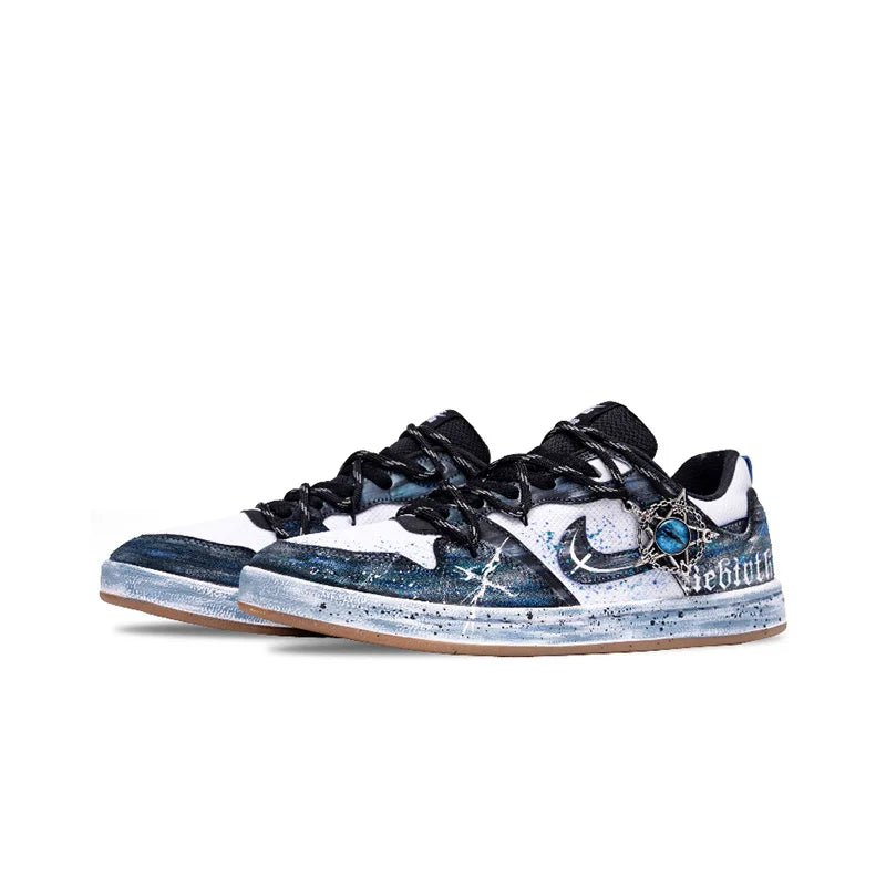Персонализирани маратонки Nike SB Alleyoop „Starry Eye“ – ръчно рисувани ниски унисекс обувки за скейт (черно/синьо)