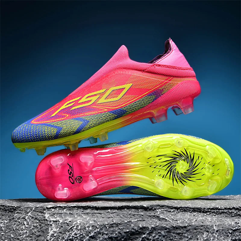 Nouvelles chaussures de football pour hommes, mi-hautes, légères, très vendues, pour l'entraînement sur herbe, antidérapantes, crampons de haute qualité pour l'extérieur.