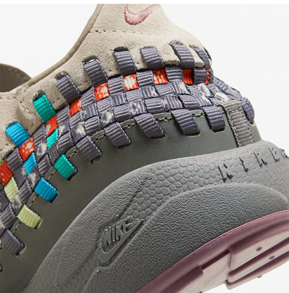 Nike Authentic Aktuell säsong Nya damskor i stickat material, låga och vadderade HF0351-120