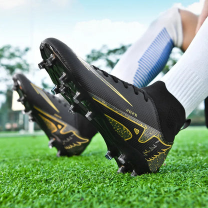 Nouvelles chaussures de football pour hommes, antidérapantes, de haute qualité, ultralégères, pour l'extérieur et l'intérieur, chaussures de sport à haute cheville, futsal antidérapantes
