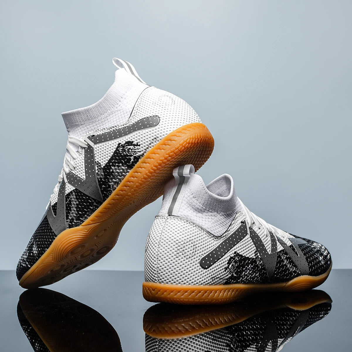 Men's Sports IC Indoor Flat Bottomed Football Shoes Adult High-Tops Wear-Resisting Training Shoes Teenagers Non-Slip Shoes