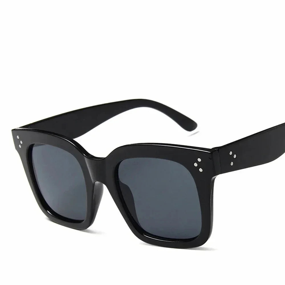 2026 Sunglasses Lady Flat Top Eyewear Lunette Femme Women Luxury Brand Sunglasses Women Rivet Sun Glasse UV400