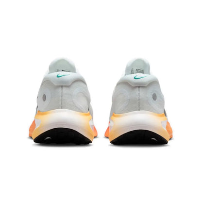 Nike Journey Run tenisice za trčanje Udobno amortiziranje, otporne na klizanje i izdržljive Idealne za svakodnevni trening IH7329-101
