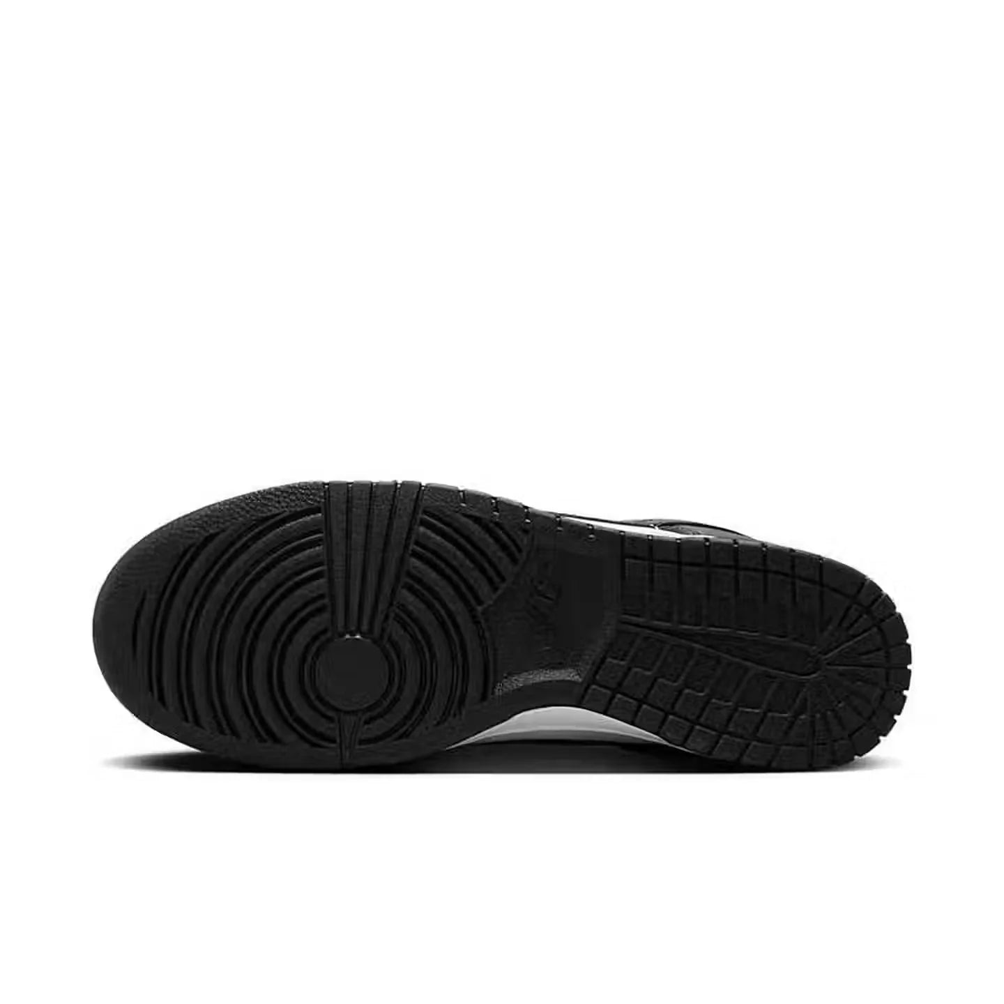 Nike Dunk SB Trendy and minimalist, these everyday casual sneakers offer comfort and durability. HF5441-100