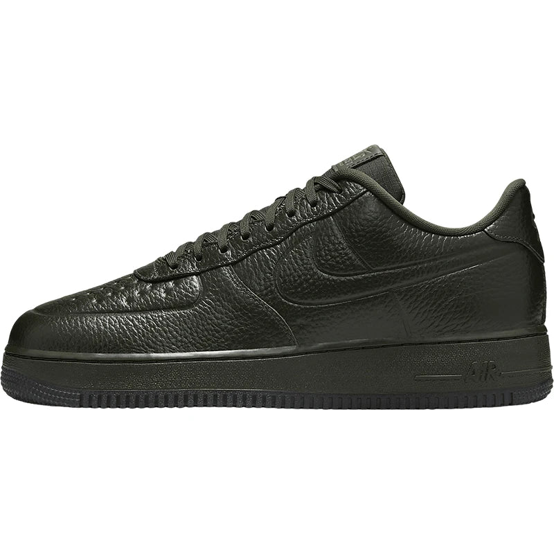 Nike äkta nya slitstarka klassiska lätta fritidsskor för män FB8875-301