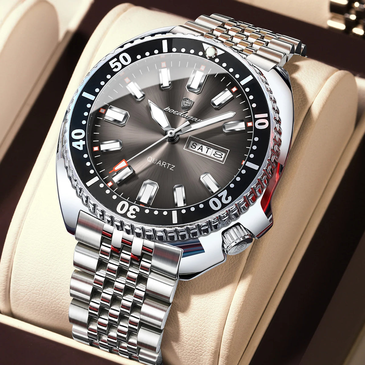 POEDAGAR luxury men’s watch, business style, with date and day of the week, water-resistant and luminous, made of stainless steel and powered by a quartz movement.