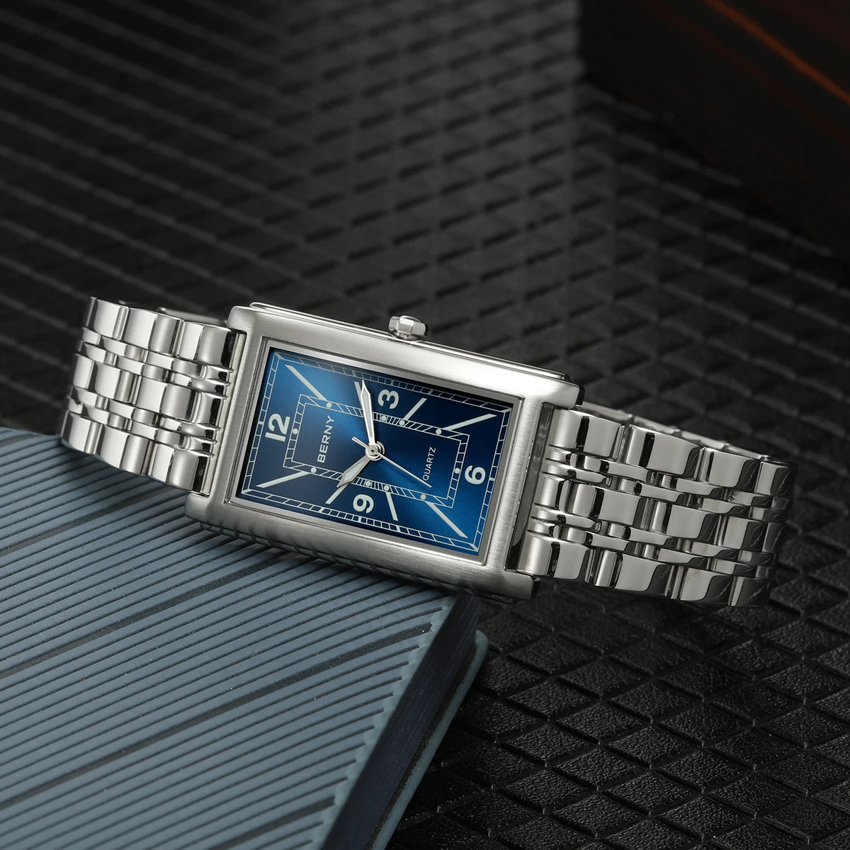 BERNY square men’s watch – Quartz movement, Roman numeral dial, luminescent display, 316L stainless steel case – An elegant and casual rectangular watch