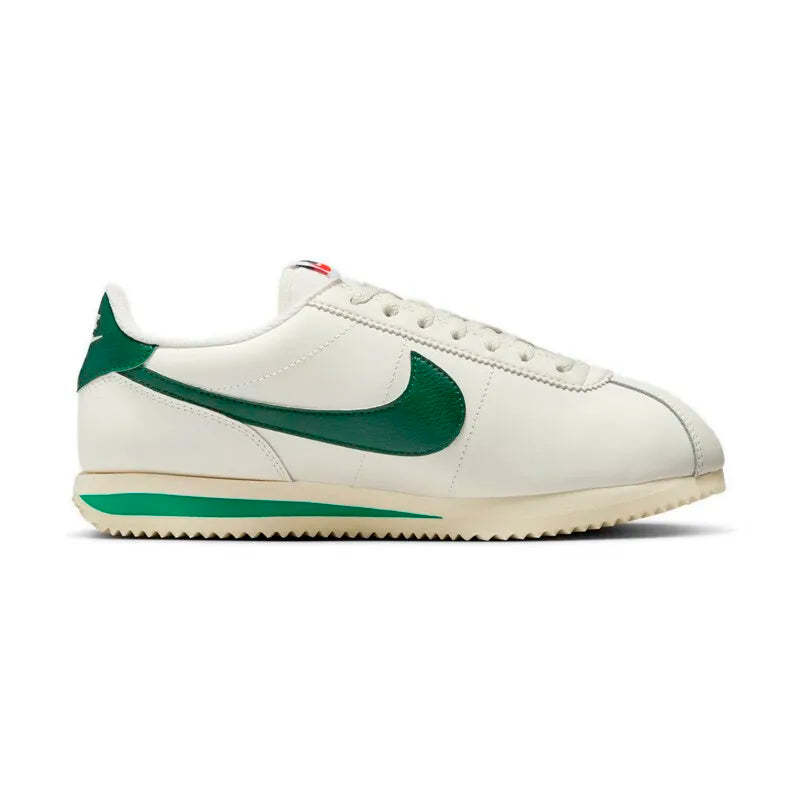 NIKE W CORTEZ Skateboardskor för damer – bekväma, andningsbara sneakers i bomull i låg modell för damer