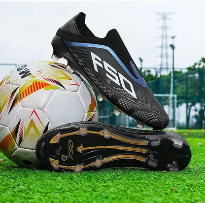 Nouvelles chaussures de football pour hommes, de haute qualité, très vendues, antidérapantes, mi-hautes, légères, pour l'extérieur, crampons de match, pour l'entraînement sur gazon.