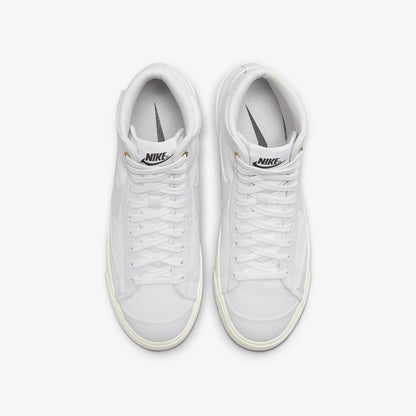 Sapatilhas leves casuais de cano baixo para mulher Nike Authentic BLAZER Pioneers DX5550-100