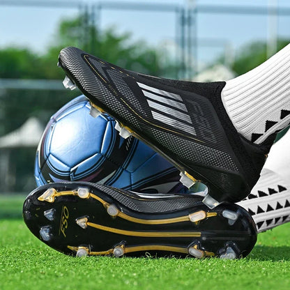 Nouvelles chaussures de football pour hommes, crampons longs d'entraînement, chaussures de football pour matchs en extérieur, crampons pour garçons et adultes, respirantes, antidérapantes, confortables pour le sport