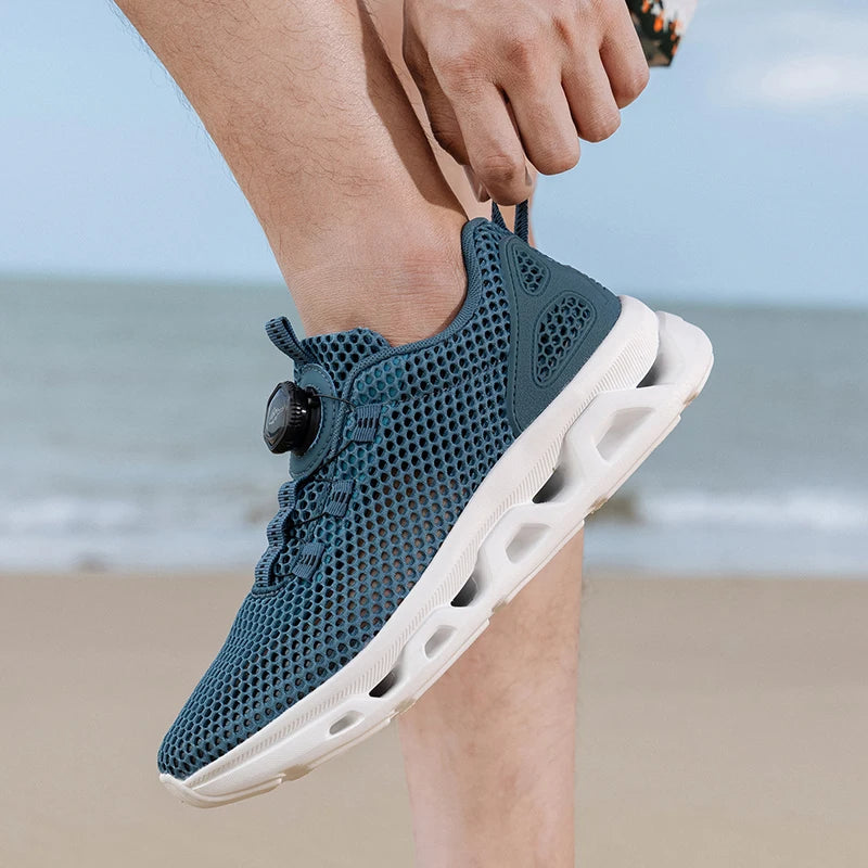 Unisex sneldrogende barefoot-waterschoenen voor watersporten in de buitenlucht, riviertrekking, wandelen langs beekjes, varen; lichtgewicht met draaibare gesp