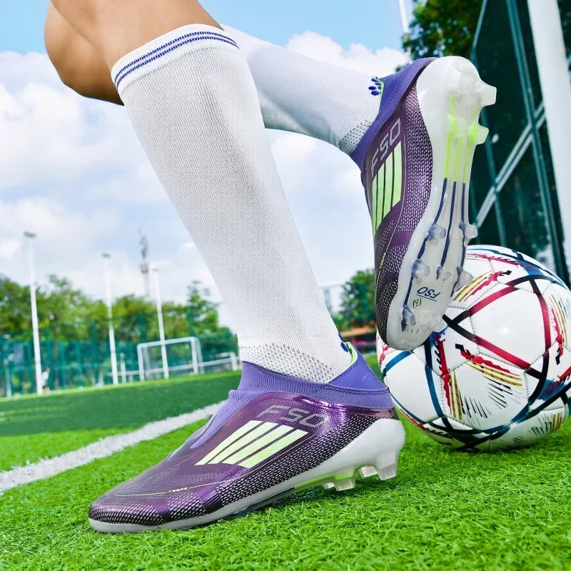 Nouvelles chaussures de football pour hommes, bottes de football confortables pour l'entraînement et les matchs en extérieur, crampons antidérapants et respirants, pour garçons et adultes, à longues pointes.