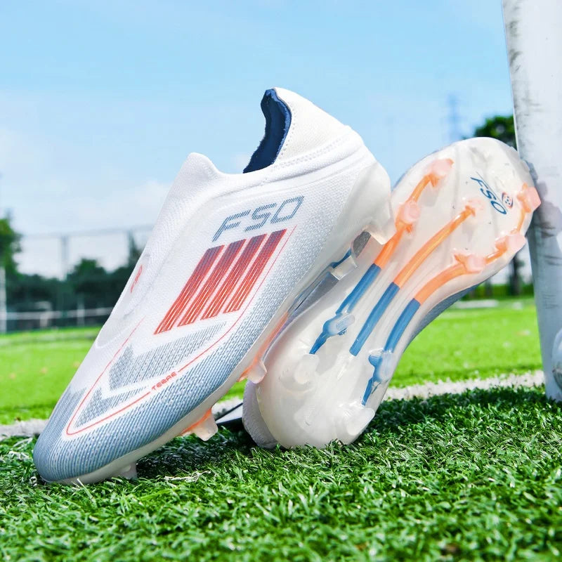 Nouvelles chaussures de football pour hommes, bottes de football confortables pour l'entraînement et les matchs en extérieur, crampons antidérapants et respirants, pour garçons et adultes, à longues pointes.