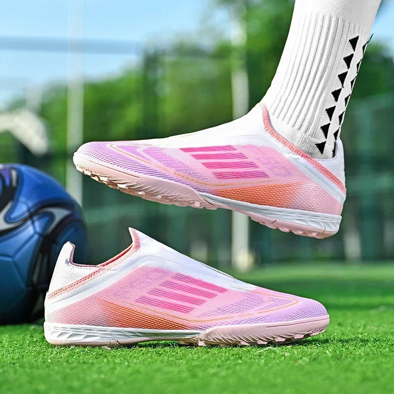 Nouvelles chaussures de football pour hommes, crampons longs d'entraînement, chaussures de football pour matchs en extérieur, crampons pour garçons et adultes, respirantes, antidérapantes, confortables pour le sport