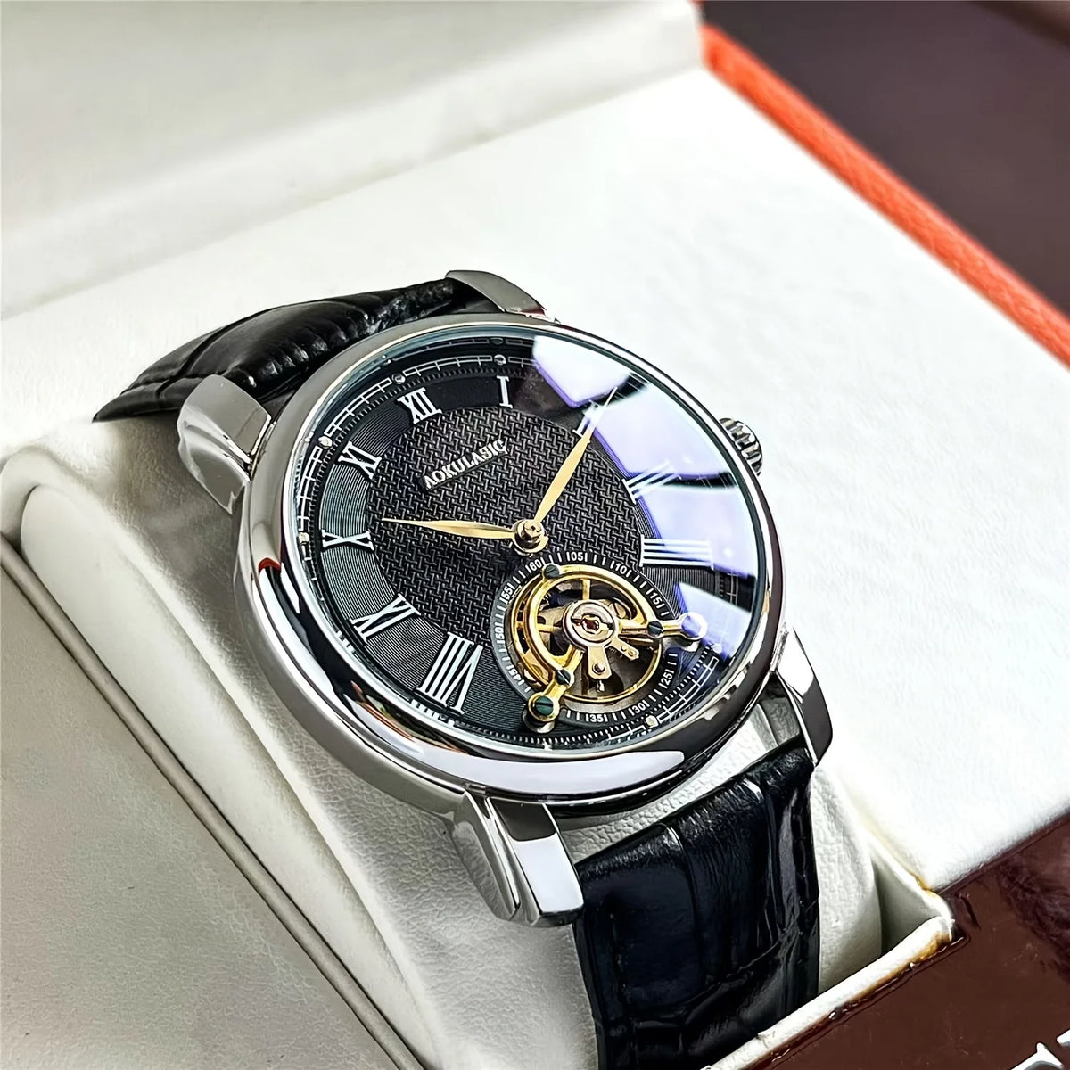Men’s automatic mechanical watch – Elegant openwork design, trendy ‘business casual’ style, alloy case and leather strap, battery-free