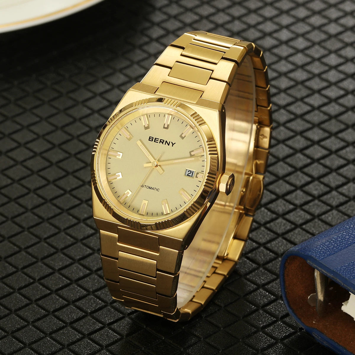 BERNY men’s automatic watch, gold-coloured, sapphire crystal, luminescent hands, 100% genuine, fitted with a PT5000 movement, anti-reflective coating, luxury model with interchangeable bezel, water-resistant to 5 ATM.