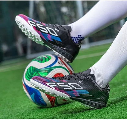 Nouvelles chaussures de football pour hommes, chaussures d'entraînement, baskets de match, chaussures de football pour terrain en herbe, chaussures de sport professionnelles antidérapantes, ultra-légères, unisexes.