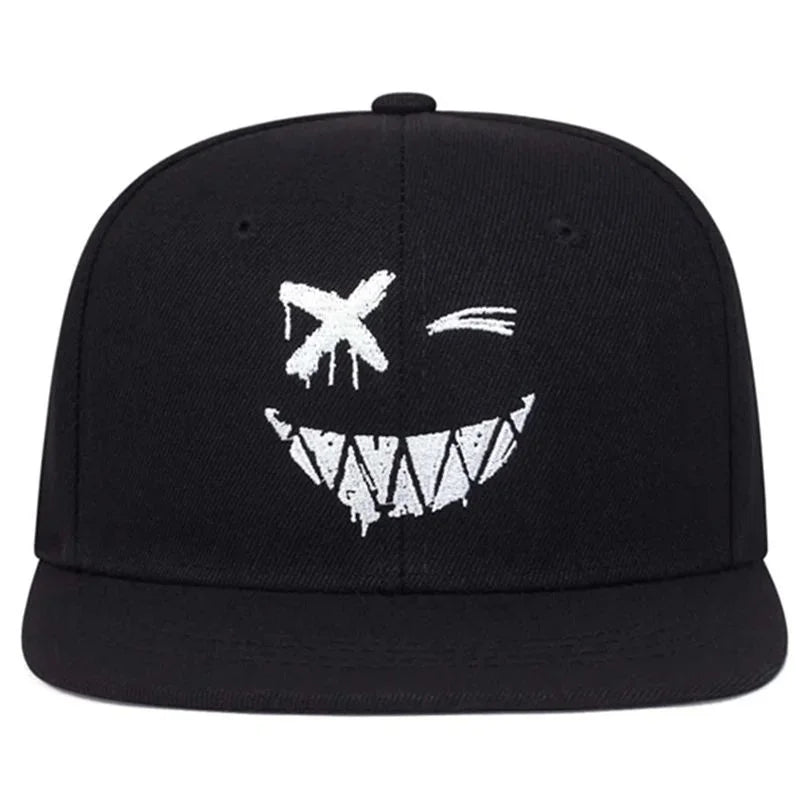 „Hip Hop“ vyriškos kepurės. Individualizuotos siuvinėtos beisbolo kepurės. Reguliuojamos medvilninės „snapback“ kepurės. Pavasario ir vasaros lauko kepurės nuo saulės. Laisvalaikio kepurės