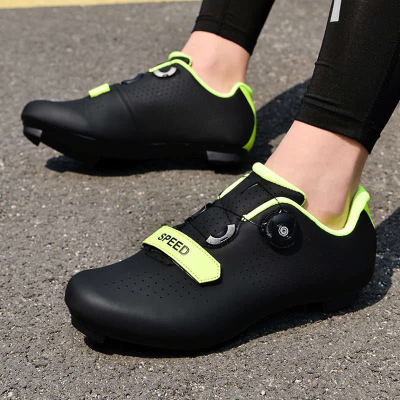 New Unisex Pedal Cycling Shoes, Flat Shoes Suitable for Mountain Sports, Pedal Self-Locking Cycling Shoes, Breathable Cycling Shoes