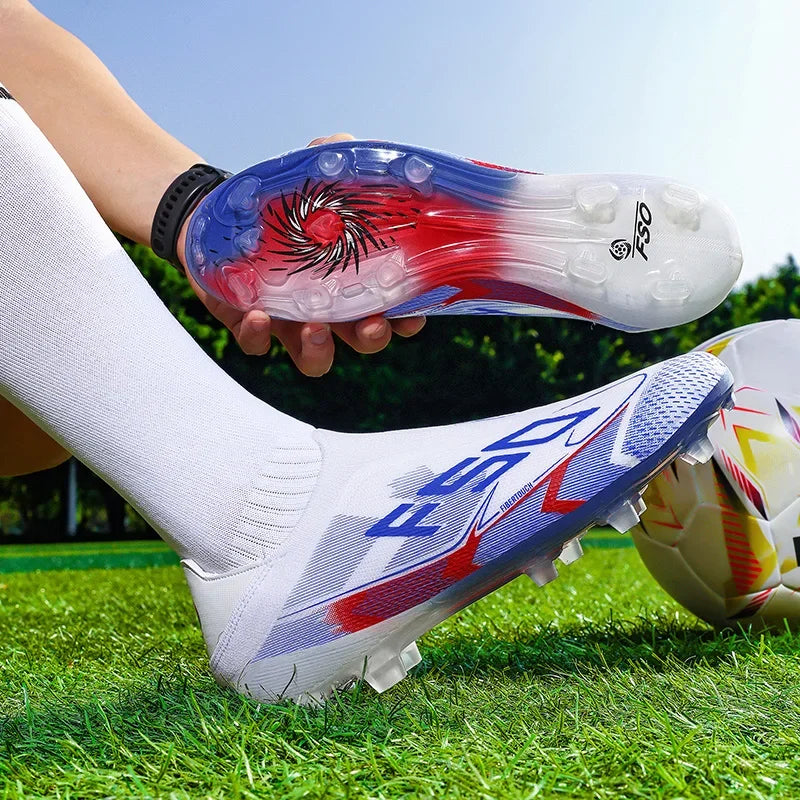 Nouvelles chaussures de football pour hommes, légères, très vendues, de haute qualité, crampons pour terrain en herbe, chaussures de football mi-hautes, baskets antidérapantes pour l'extérieur.